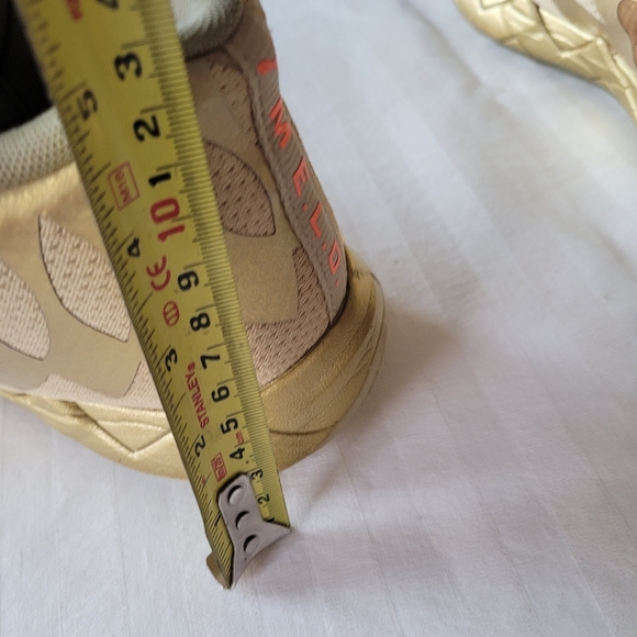 Puma Gold and Tan High-Top Sneakers Size 7.5 Men main image 9